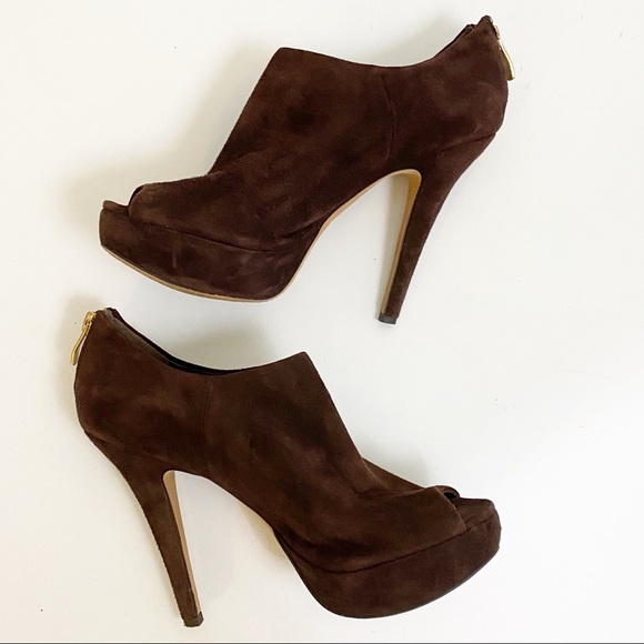 Vince Camuto Mac Brown Suede Peep Toe Bootie Heels - Picture 10 of 13
